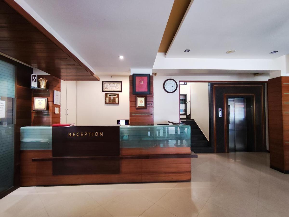 פנצ'גאני Jaffer Bhai'S Brickland Hotel מראה חיצוני תמונה
