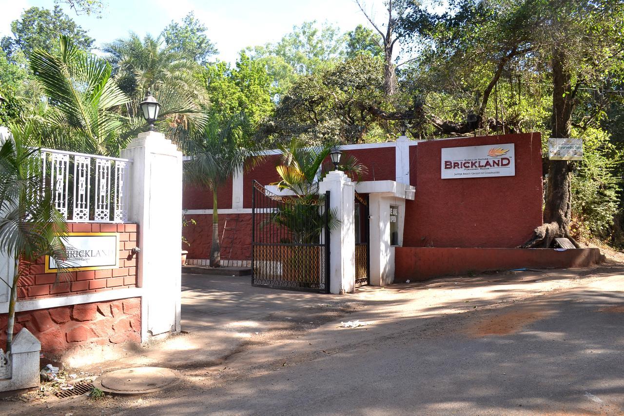 פנצ'גאני Jaffer Bhai'S Brickland Hotel מראה חיצוני תמונה