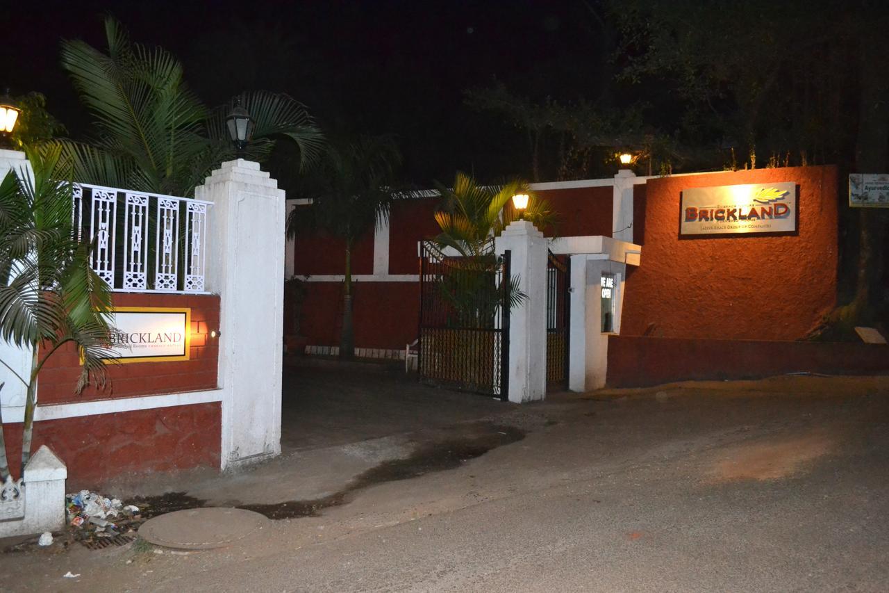 פנצ'גאני Jaffer Bhai'S Brickland Hotel מראה חיצוני תמונה